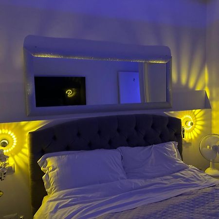 Confortable Room - 5 Милано Екстериор снимка