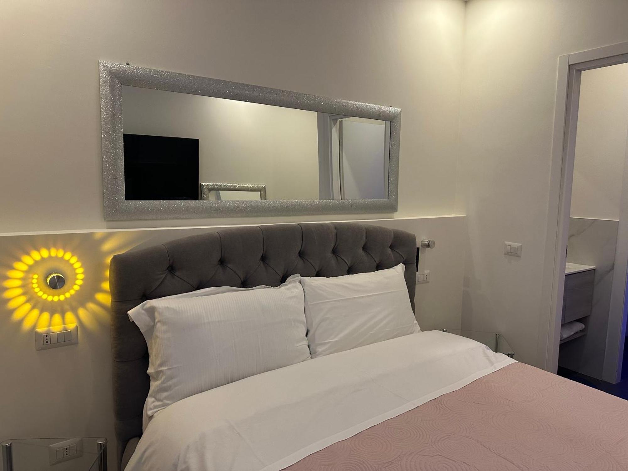 Confortable Room - 5 Милано Екстериор снимка